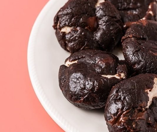 Chocolate marshmallow cookie right